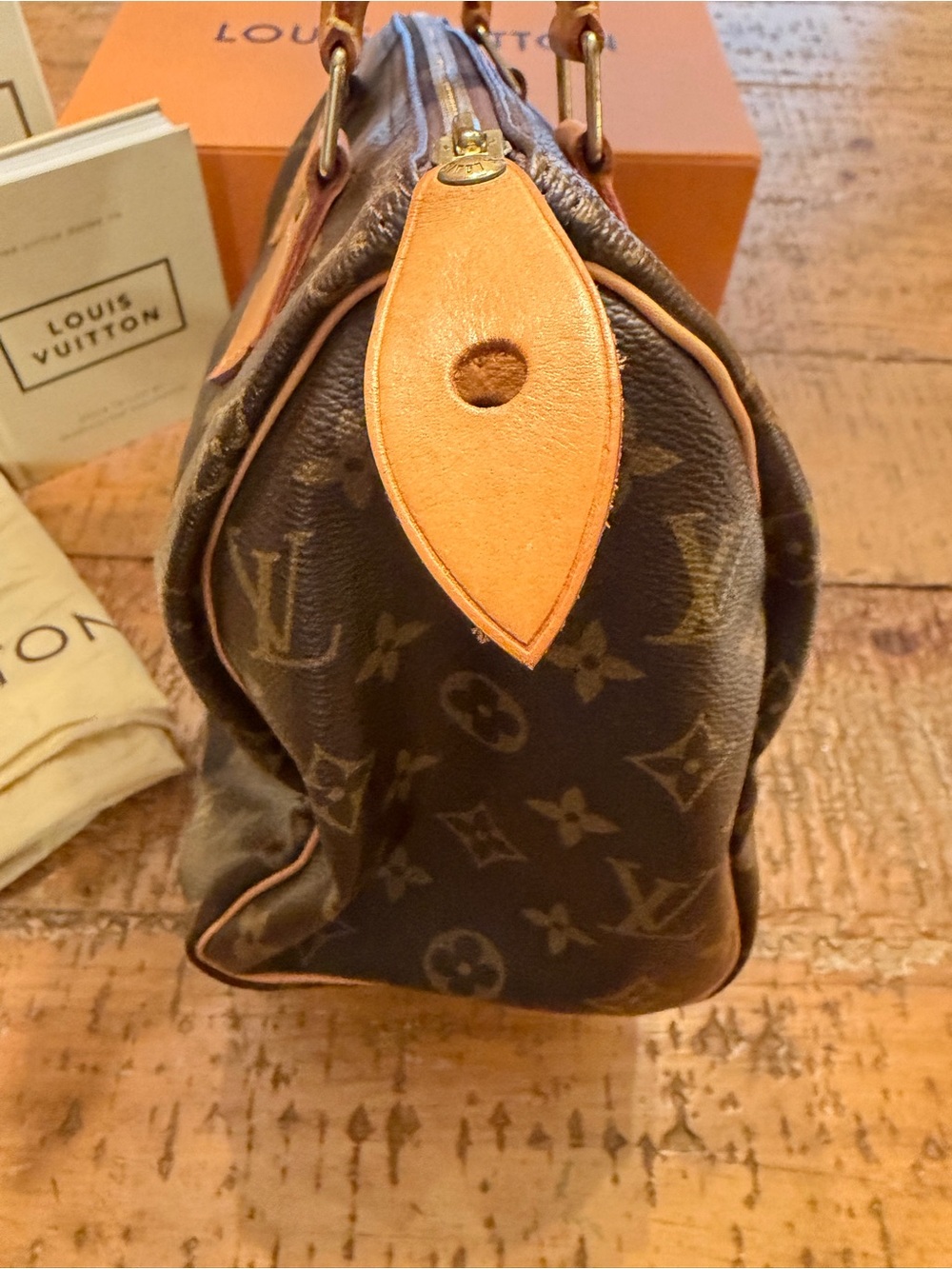 Louis Vuitton Monogram “Speedy 25” - Picture 6 of 13